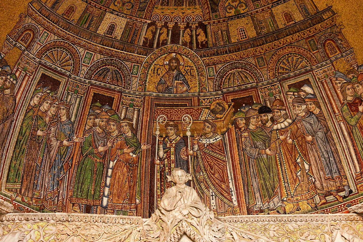 St.Mark's Basilica Guided Tour with Gondola Ride in Venice
