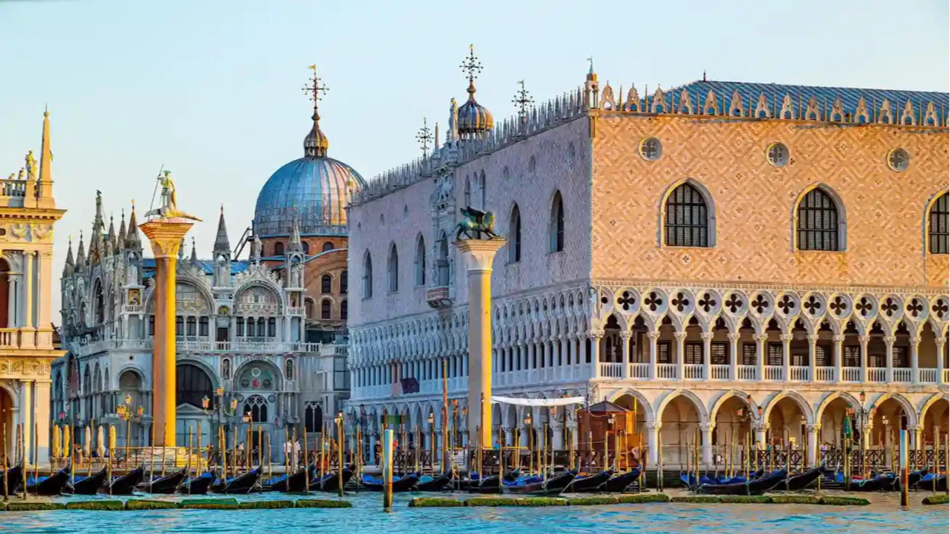Doge's Palace & St. Mark's Basilica Guided Tour with Gondola Ride