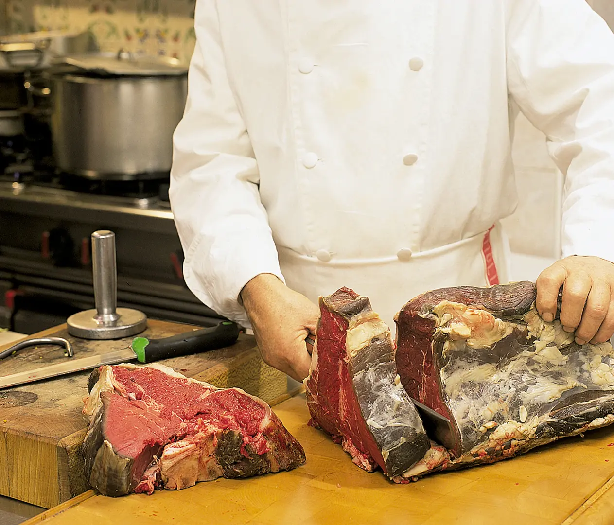 Florentine Steak with Wines in San Gimignano Winery from Florence