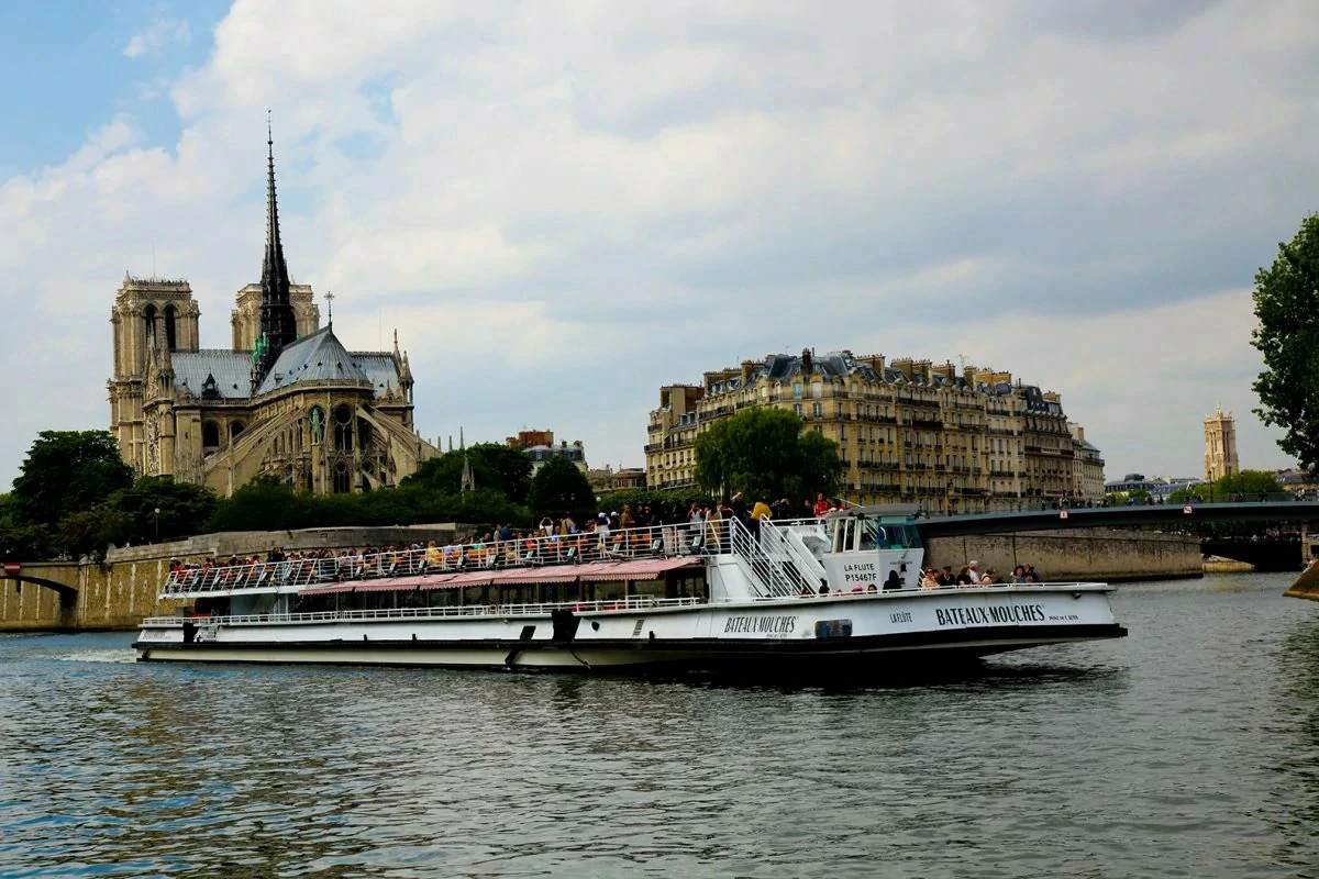 Seine River Cruise Ride in Paris