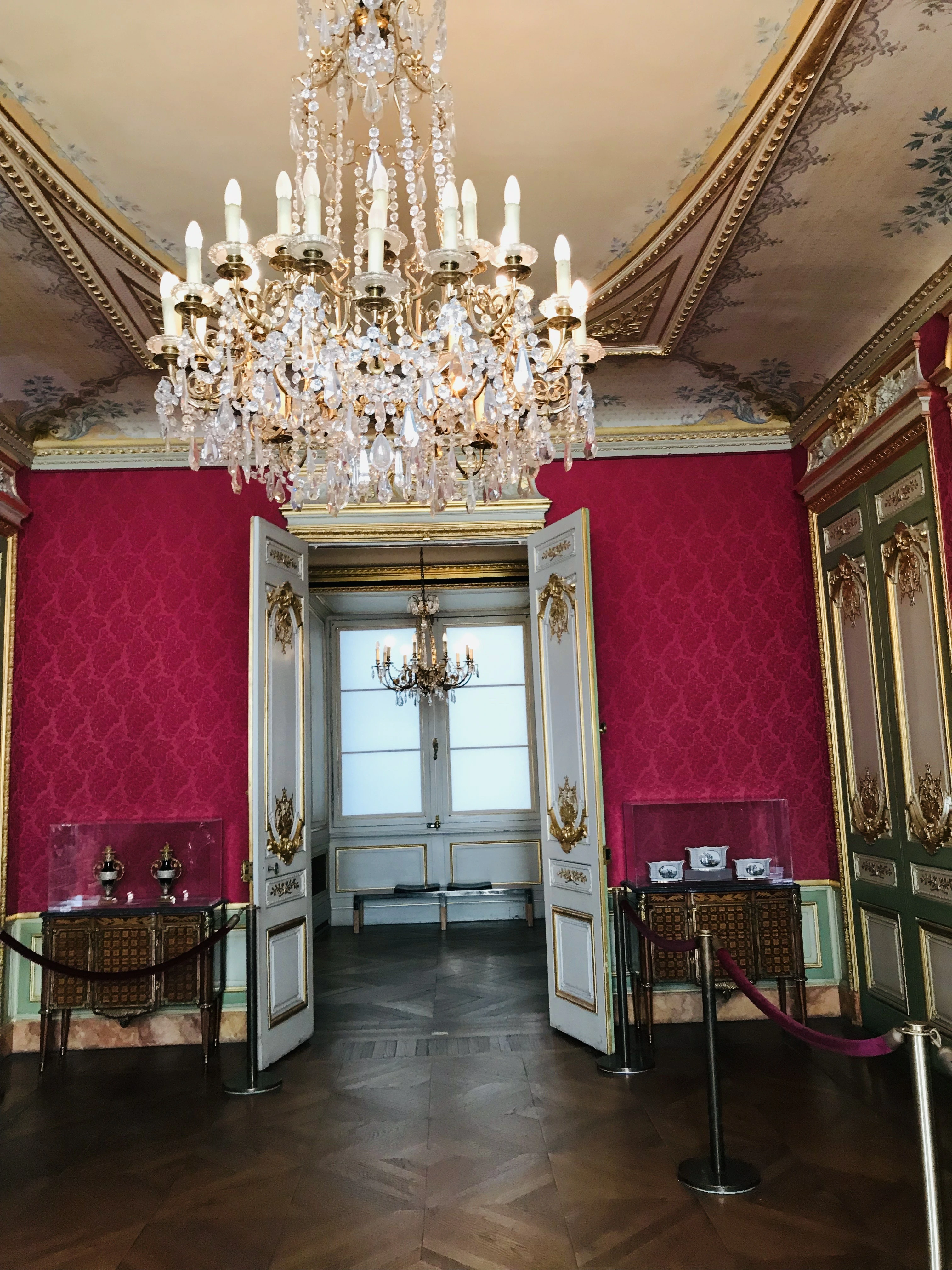 Louvre Museum Ultimate Tour in Paris